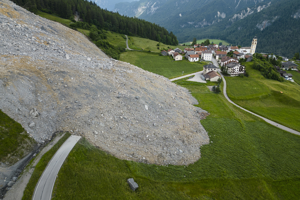 Rreziku nga rrëshqitjet e dheut mbetet i lartë në Brienz