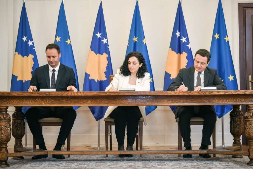Zgjedhja e presidentit në Kosovë  Konjufca ia lë vendimin opozitës