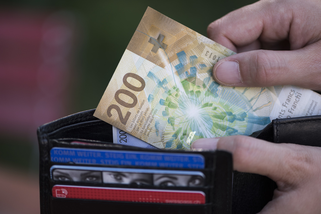 Cilët sektorë në Zvicër kanë pasur rritjen më të madhe të pagave 