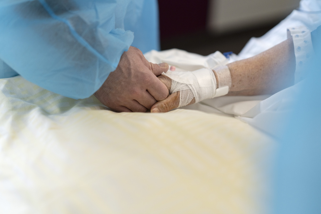 Mbi 2 500 doza antibiotikësh në Kent të Anglisë për të frenuar shpërthimin e meningjitit