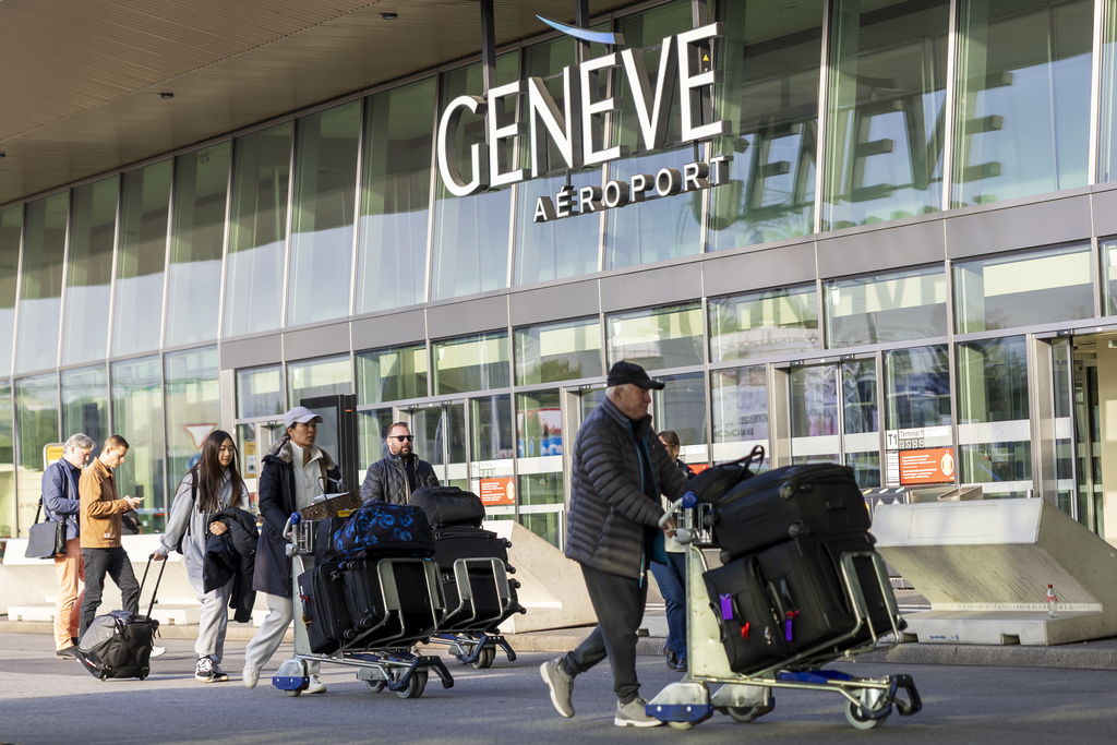 Banorët pranë aeroportit të Gjenevës kërkojnë masa urgjente kundër ndotjes akustike