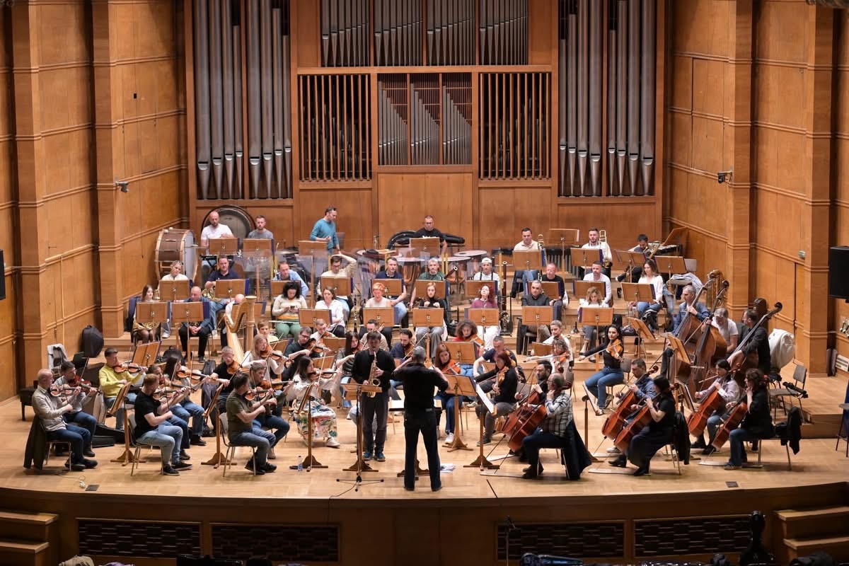 Orkestra e Filharmonisë së Kosovës sonte do të performojë në Sofje