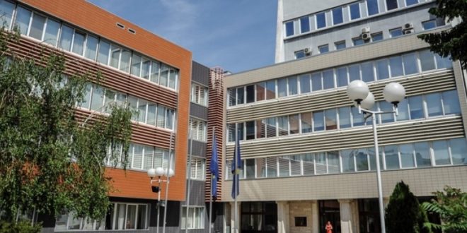 Kërcënimi me bombë shtyn seancën konstituive në mbrëmje