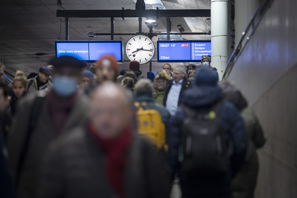 Tren i mbipopulluar i SBB së ndalet në Yverdon  pasagjerët detyrohen të zbresin
