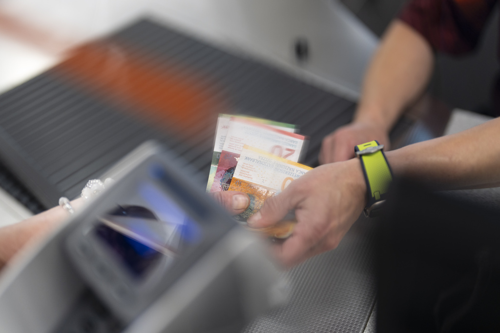 Supermarketet zvicerane qetësojnë qytetarët  s ka rritje të menjëhershme çmimesh