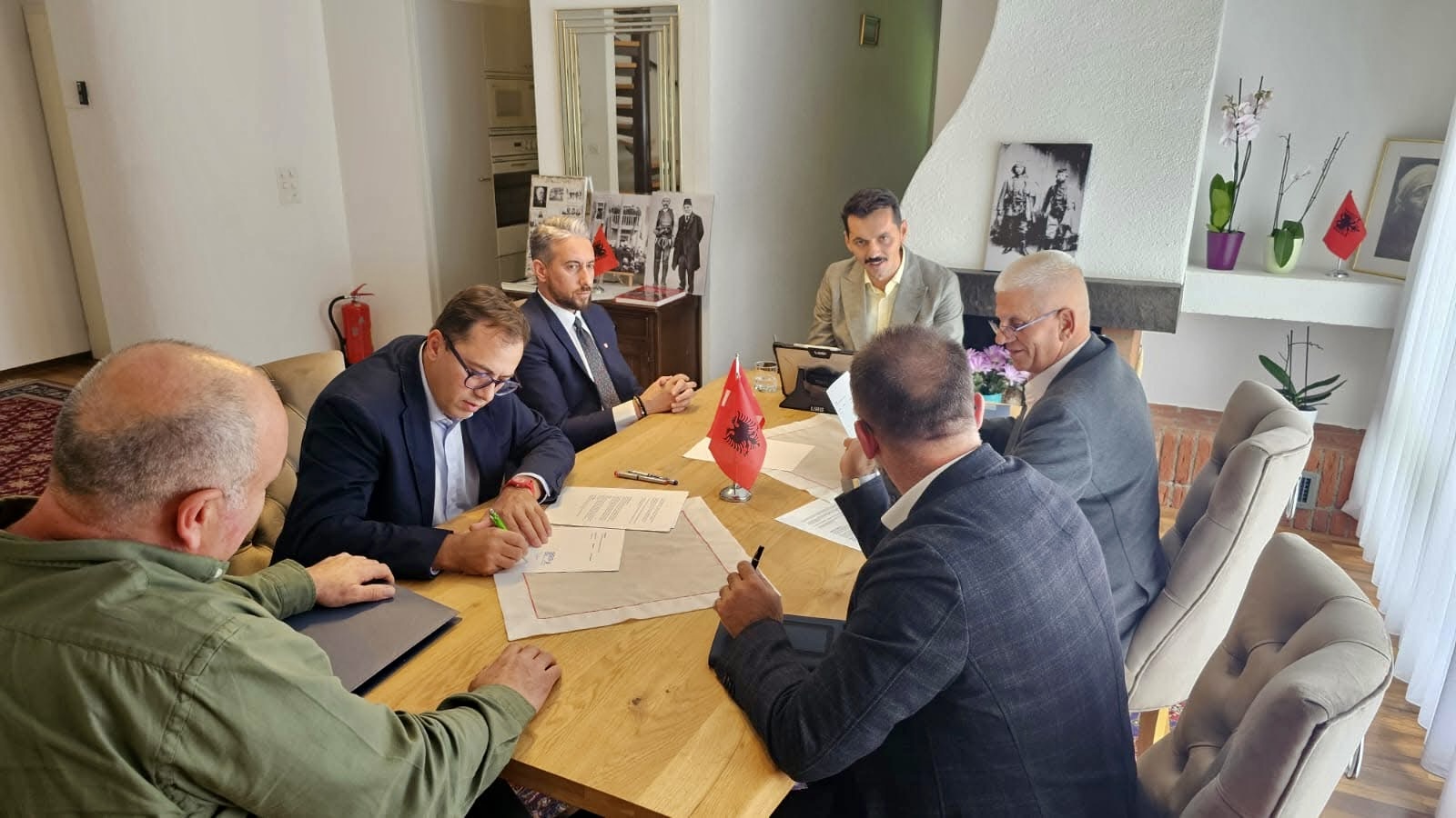 Bashkëpunim dhe unitet mes asociacioneve shqiptare në Zvicër