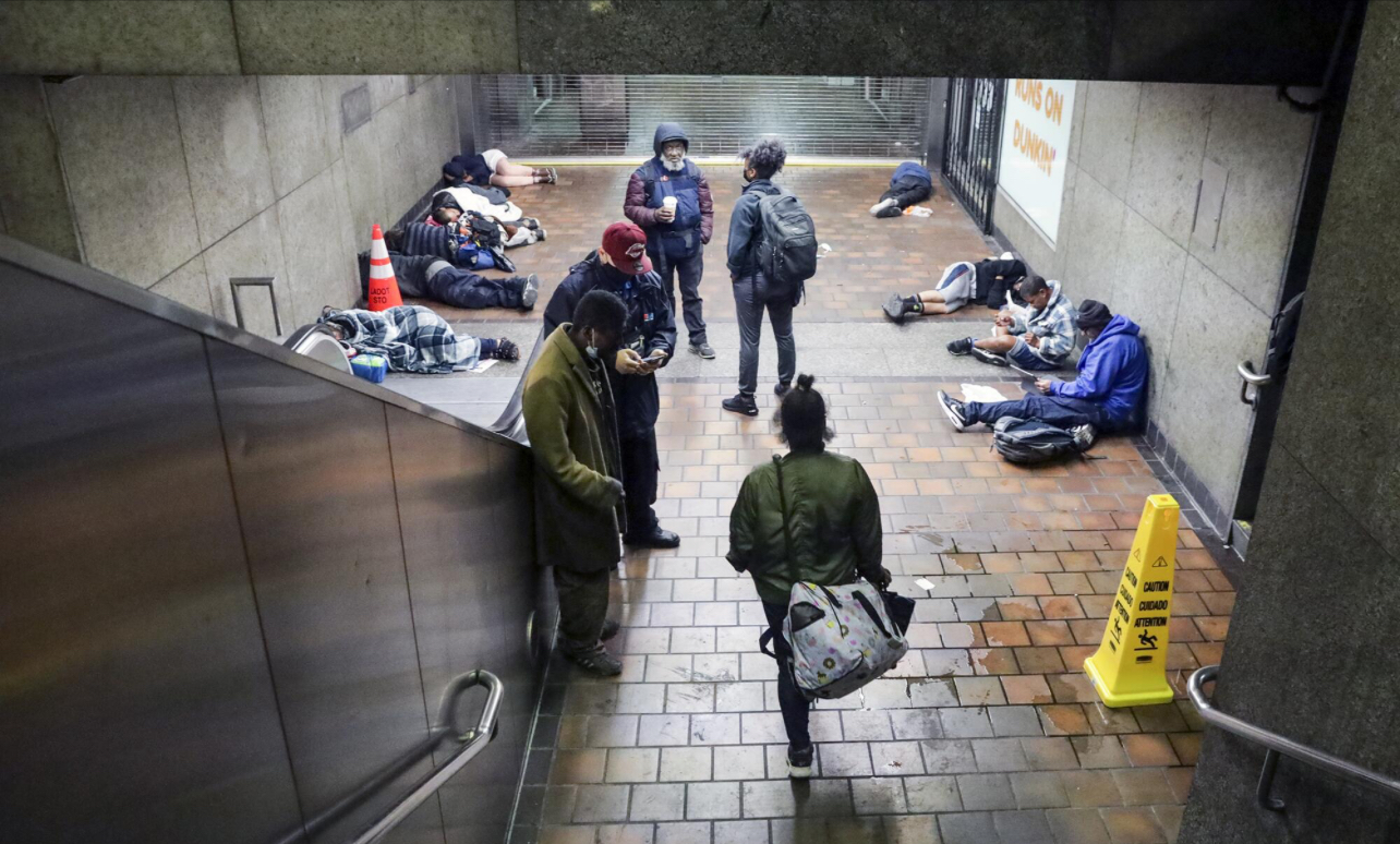 Emigruan për një jetë më të mirë  familja shqiptare fle në rrugët e Francës