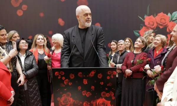 Rama shpërthen keq ndaj protestuesve