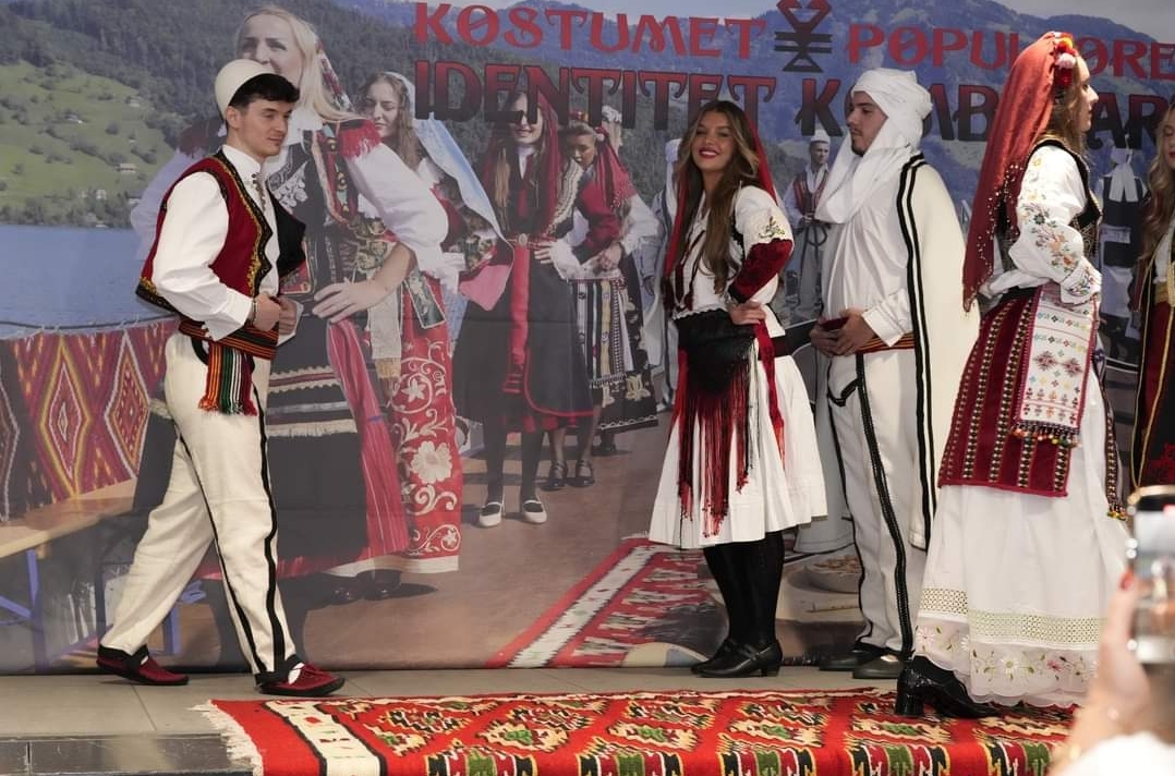 Në Bernë u mbajt eventi  Kostumet Popullore  Identitet Kombëtar 