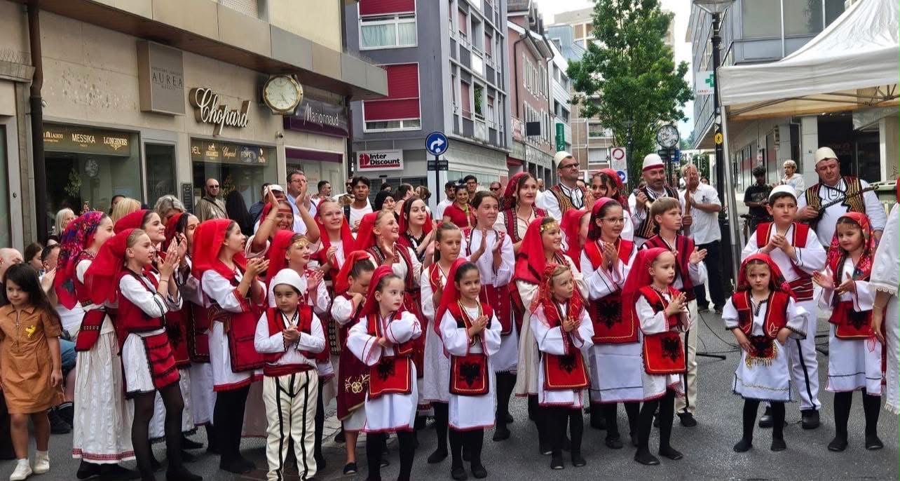 Nga Morges në La Chaux de Fonds   Ilirët  vazhdojnë të jenë ambasadorë të kulturës shqiptare në Zvicër