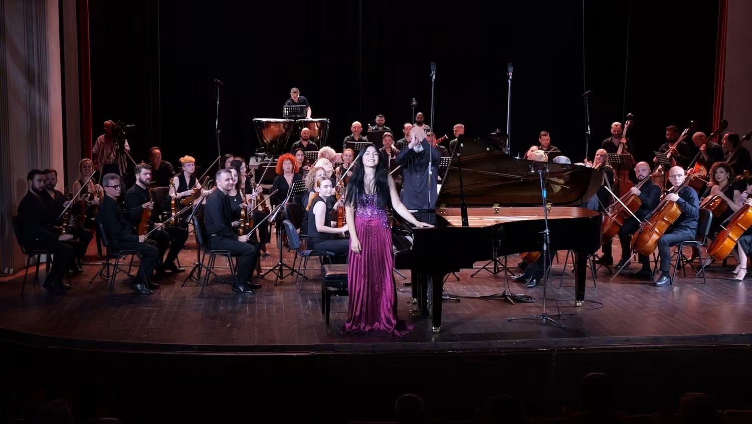 Nikol Tuka shkëlqen në koncertin dedikuar Beethoven it me Orkestrën Simfonike të RTSH së