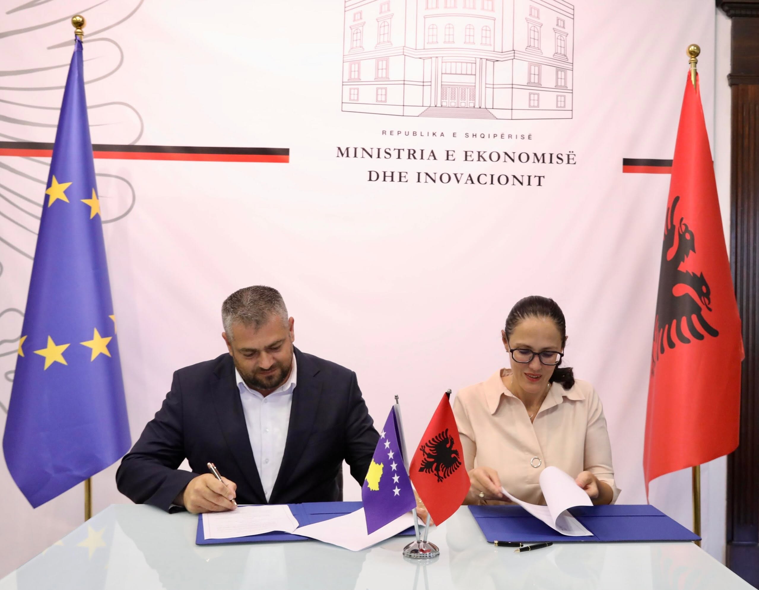 Kosova dhe Shqipëria me marrëveshje të re  procedura më të thjeshta për punësim