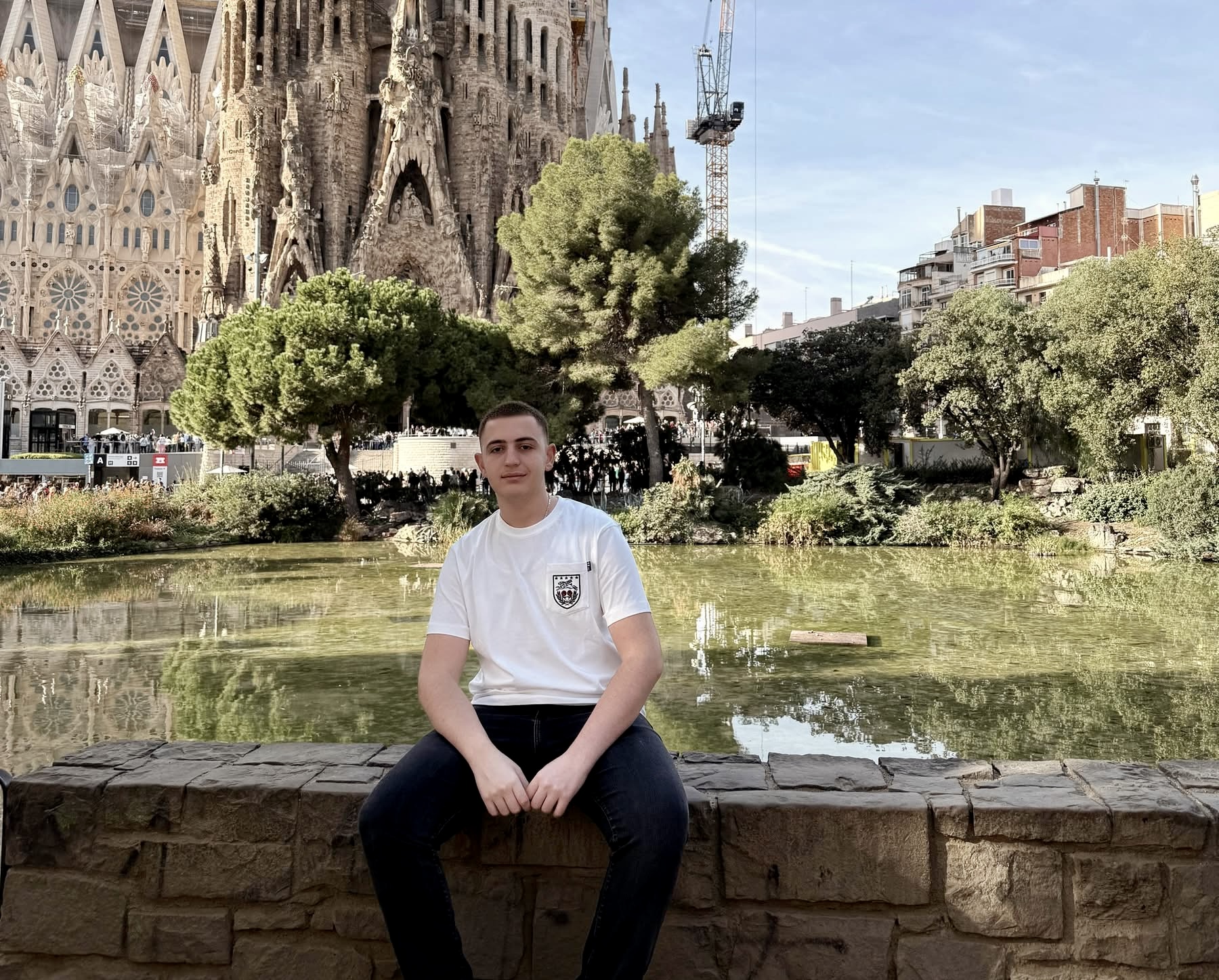 Orges Bytyqi përfundon me sukses kursin TOEFL dhe nis studimet në Eötvös Loránd University