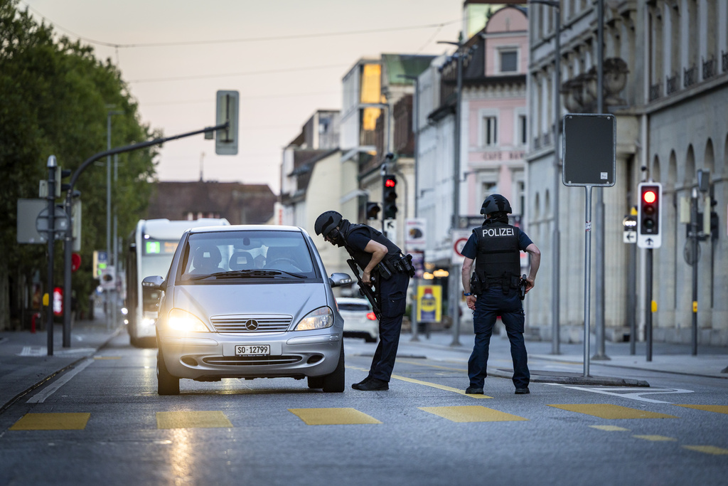 I dyshuari për sulmin në Aarau ishte diagnostikuar me skizofreni  flasin prindërit
