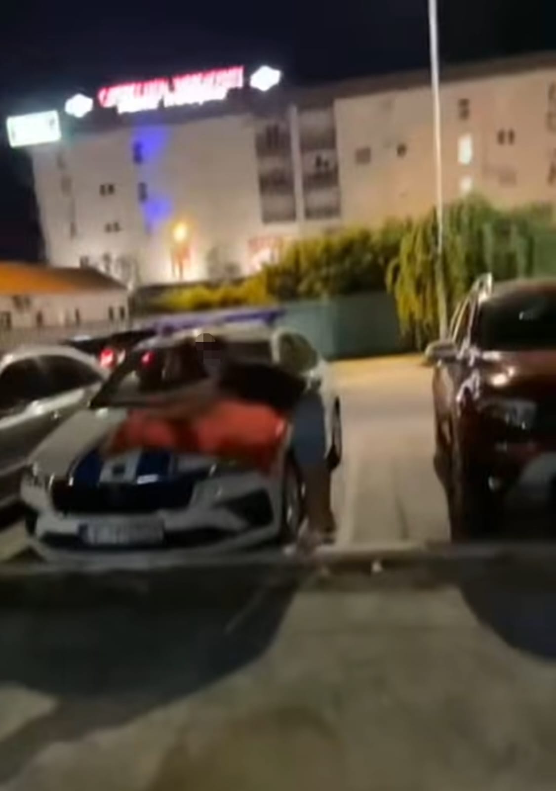 Mal i Zi  procedohen katër persona pasi vendosën flamurin shqiptar mbi veturën e Policisë