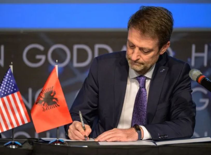Shqipëria i bashkohet Marrëveshjeve Artemis për eksplorimin paqësor të hapësirës