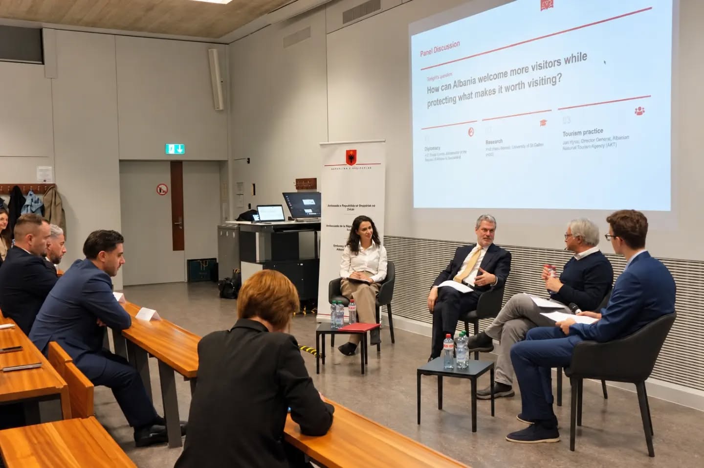 Në Universitetin e St  Gallenit u diskutua mbi  Bumin e Turizmit në Shqipëri 