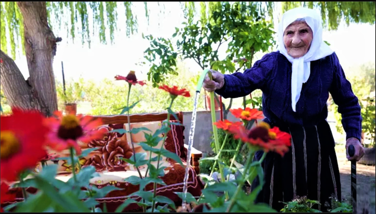 BBC shkruan për Qamile Marrën  shqiptaren 117 vjeçare